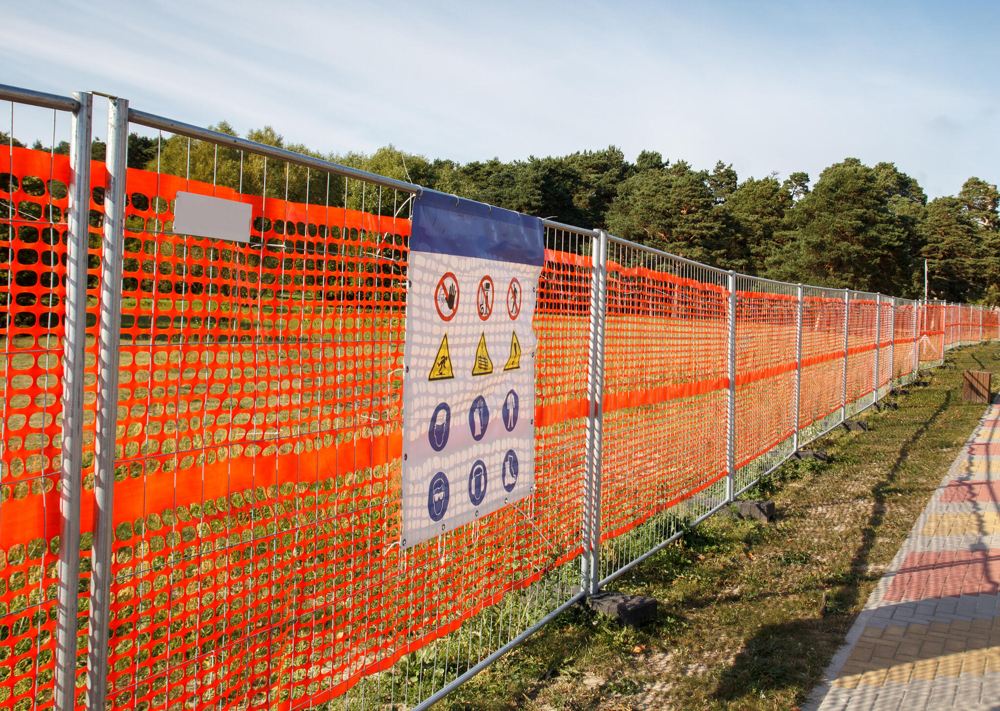 Commercial Fence Rental Illinois