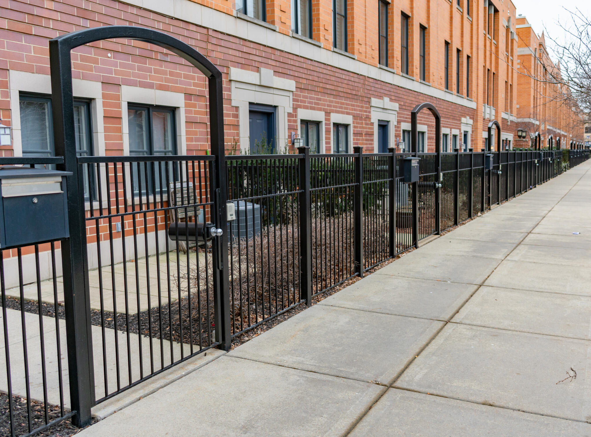 Aluminum Commercial Fence Company Illinois